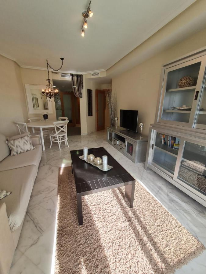 Elegant 2-Bedroom Apartment In Benidorm With Private Pool And Scenic Garden Views Cala de Finestrat Exterior photo